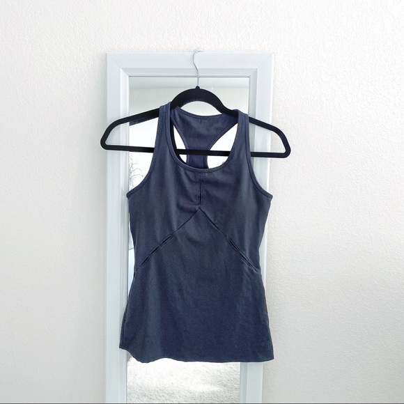 Fabletics • Lexi performance tank - Picture 3 of 4